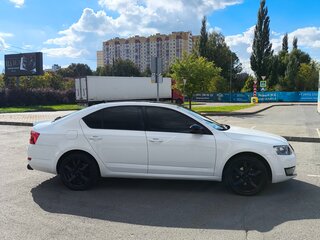 2013 Skoda Octavia III (A7), белый, 1400000 рублей, вид 3
