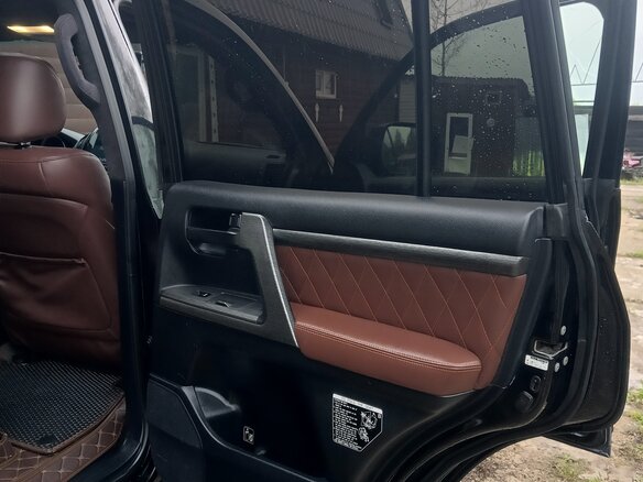 2008 Toyota Land Cruiser 200 Series, чёрный - вид 19