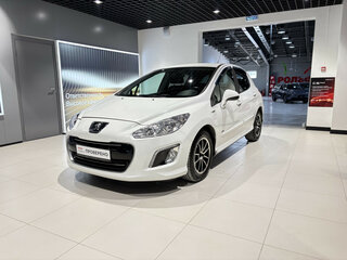 2011 Peugeot 308 I Рестайлинг, белый, 498000 рублей, вид 1