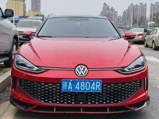 2023 Volkswagen Lamando L II, красный, 1980000 рублей, вид 1