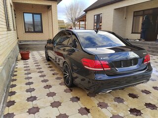 2014 Mercedes-Benz E-Класс 200 IV (W212, S212, C207) Рестайлинг, чёрный, 1820000 рублей, вид 5