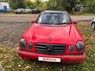 1997 Mercedes-Benz E-Класс 320 II (W210, S210), красный, 420000 рублей, вид 4