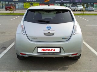 2011 Nissan Leaf I (ZE0/AZE0), серебристый, 785000 рублей, вид 5