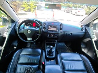 2009 Volkswagen Tiguan I, чёрный, 900000 рублей, вид 5