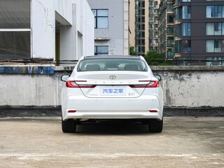 2026 Toyota Camry IX (XV80) China Market Рестайлинг, белый, 4290000 рублей, вид 4