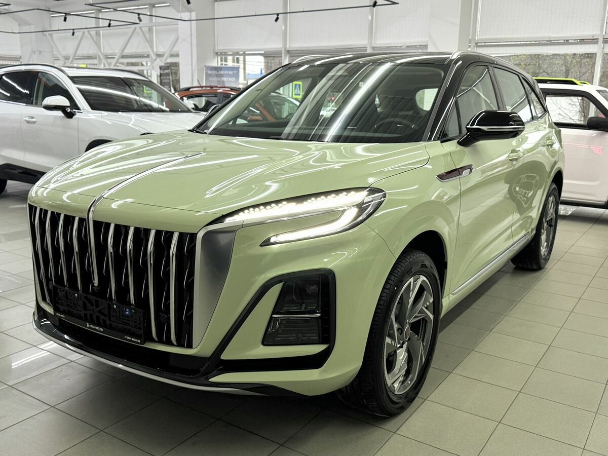 Открыть фотографии: Hongqi HS3