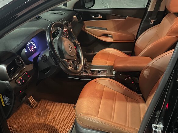2019 Kia Sorento 8-speed III Prime Рестайлинг, чёрный, 2750000 рублей - вид 3
