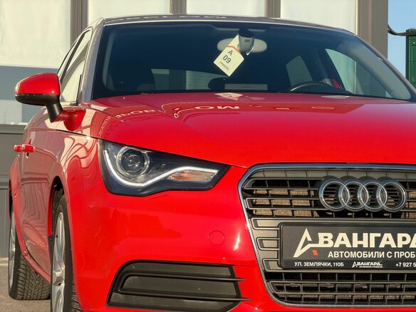 2013 Audi A1 I (8X), красный, 920000 рублей - вид 37