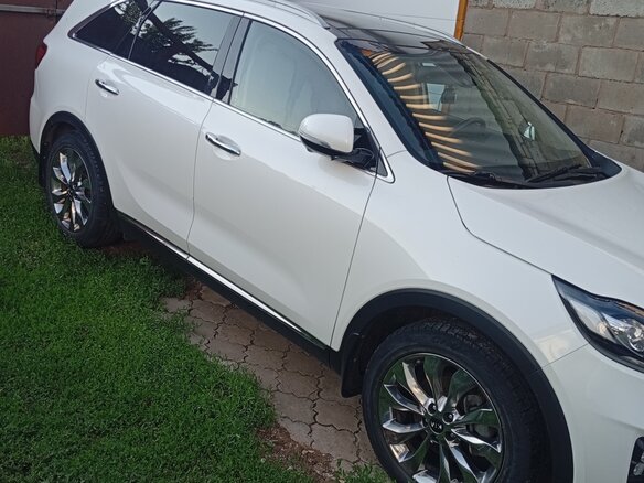 2018 Kia Sorento 6-speed III Prime Рестайлинг, белый, 2700000 рублей - вид 3