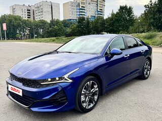 2021 Kia K5 III, синий, 3140000 рублей, вид 1