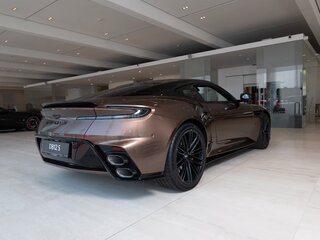 2026 Aston Martin DB12 S, бежевый, 45754710 рублей, вид 4