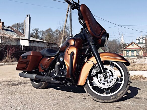 2011 Harley-Davidson Street Glide, коричневый, 999000 рублей