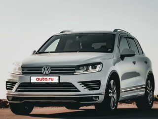 2016 Volkswagen Touareg II Рестайлинг, белый, 2830000 рублей, вид 2