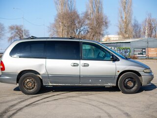 1998 Chrysler Voyager Grand III, серый, 190000 рублей, вид 4
