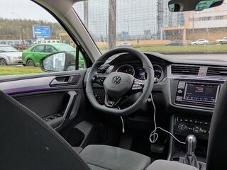 2017 Volkswagen Tiguan II, коричневый, 2449000 рублей, вид 5