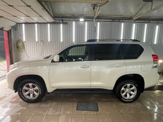 2010 Toyota Land Cruiser Prado 150 Series, белый, 2050000 рублей, вид 3