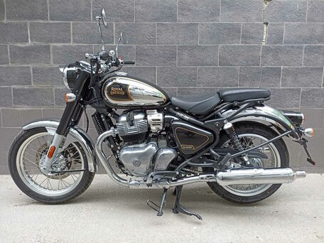 2026 Royal Enfield Classic 650, чёрный, 723000 рублей, вид 2