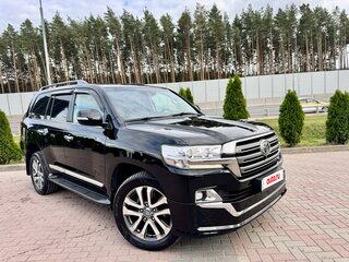 2015 Toyota Land Cruiser 200 Series Рестайлинг 2, чёрный, 4370000 рублей, вид 1