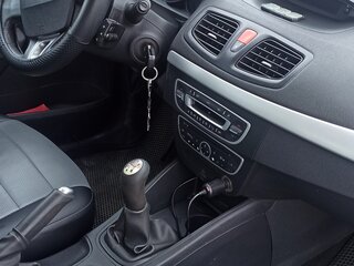 2011 Renault Megane III, серебристый, 800000 рублей, вид 5