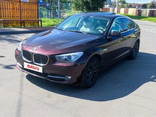 2011 BMW 5 серии Gran Turismo 530d xDrive VI (F10/F11/F07), пурпурный, 1800000 рублей, вид 3