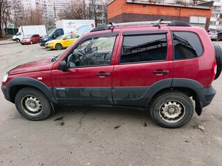 2011 Chevrolet Niva I Рестайлинг, красный, 380000 рублей, вид 3
