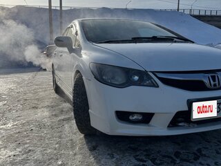 2009 Honda Civic Hybrid VIII Рестайлинг, белый, 600000 рублей, вид 2