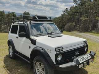 2011 Lada (ВАЗ) 2121 (4x4) I Рестайлинг, белый, 700000 рублей, вид 1