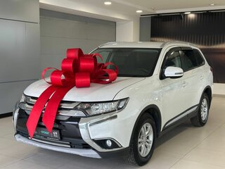 2018 Mitsubishi Outlander III Рестайлинг 2, белый, 1967000 рублей, вид 1