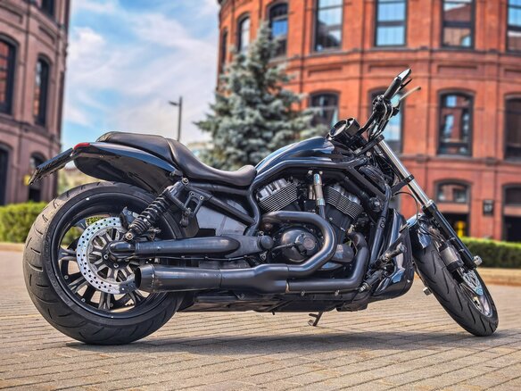2006 Harley-Davidson V-Rod, чёрный, 1190000 рублей - вид 2