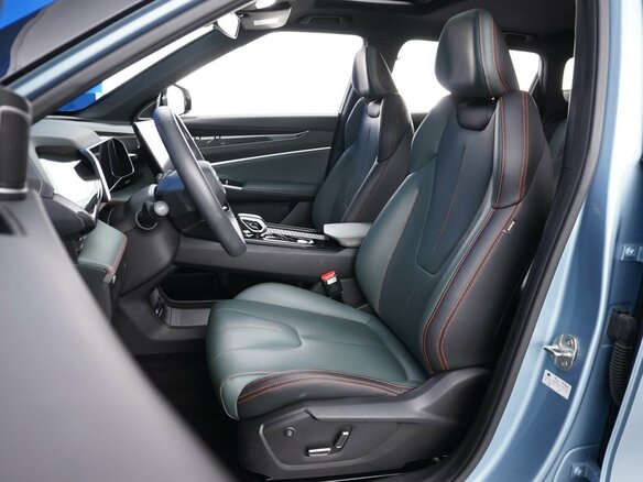 2024 Geely Boyue Cool, серый, 2099077 рублей - вид 9
