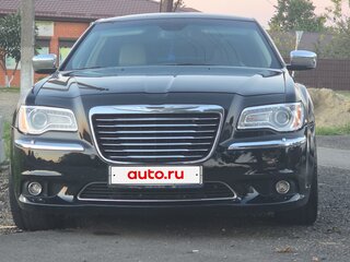 2012 Chrysler 300C II, чёрный, 1350000 рублей, вид 1
