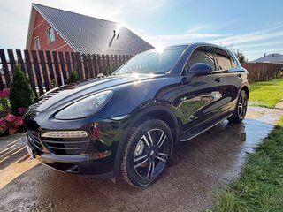 2013 Porsche Cayenne S II (958), чёрный, 2050000 рублей, вид 1