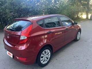 2013 Hyundai Solaris I, красный, 800000 рублей, вид 4