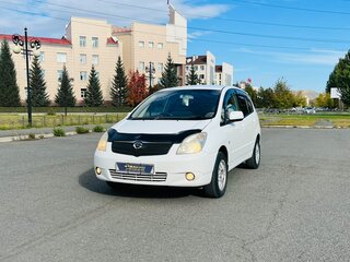 2001 Toyota Corolla Spacio II, белый, 639000 рублей, вид 2