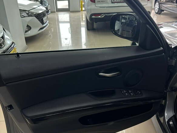 2010 BMW 3 серии 325i V (E90/E91/E92/E93) Рестайлинг, серый - вид 18