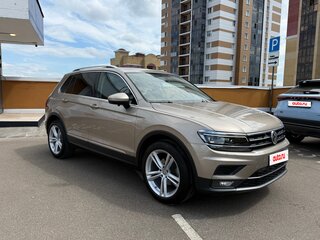 2017 Volkswagen Tiguan II, бежевый, 2290000 рублей, вид 3