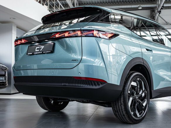 2026 Omoda C7, зелёный - вид 9