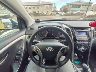 2013 Hyundai i30 II, серебристый, 750000 рублей, вид 3