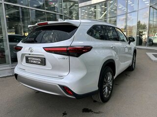 2026 Toyota Highlander IV (XU70), белый, 5350000 рублей, вид 3