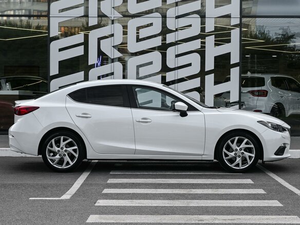 2014 Mazda 3 III (BM), белый, 1449000 рублей - вид 4