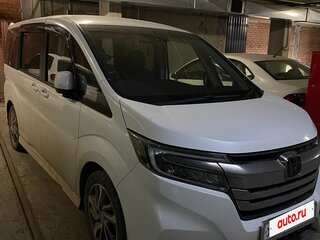 2018 Honda Stepwgn Spada V Рестайлинг, белый, 2298000 рублей, вид 4