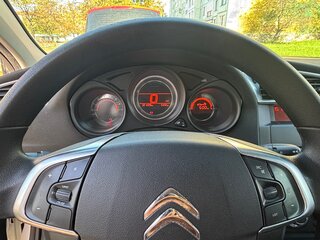 2011 Citroen C4 II, белый, 380000 рублей, вид 3