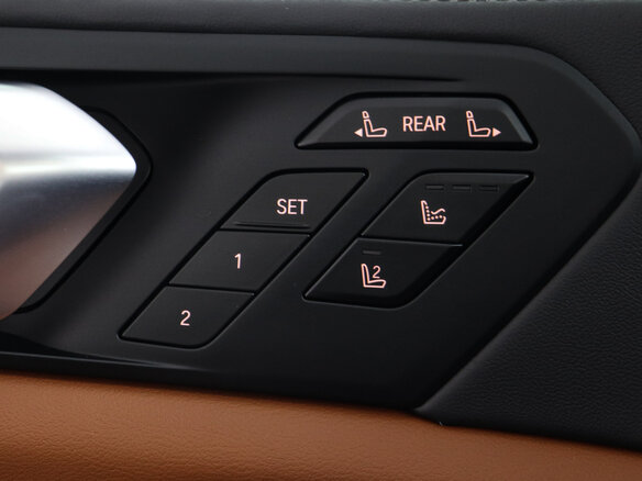 2026 BMW X7 40d I (G07) Рестайлинг, чёрный, 19250000 рублей - вид 18