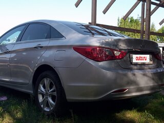 2012 Hyundai Sonata VI (YF), серебристый, 1100000 рублей, вид 2
