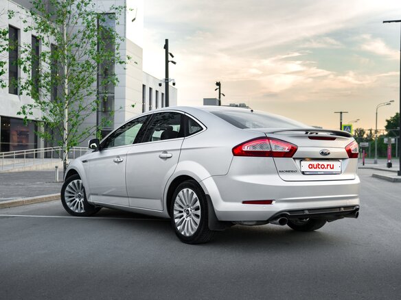 2011 Ford Mondeo IV Рестайлинг, серый - вид 4