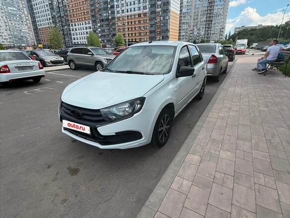 2018 Lada (ВАЗ) Granta I Рестайлинг, белый - вид 2