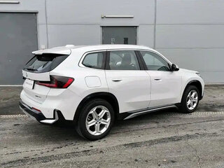 2025 BMW X1 Long 20Li sDrive III (U11/U12), белый, 3360000 рублей, вид 3