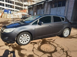 2010 Opel Astra J, серый, 550000 рублей, вид 4