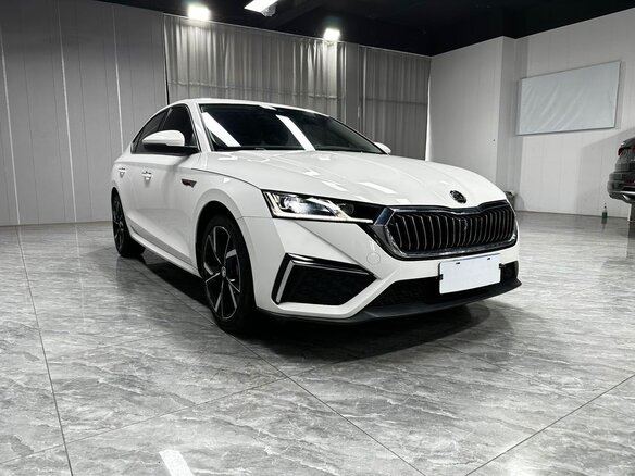 2022 Skoda Octavia IV (A8), белый