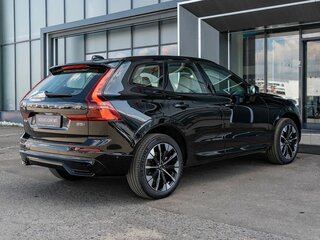 2025 Volvo XC60 II Рестайлинг 2, чёрный, 8700000 рублей, вид 4